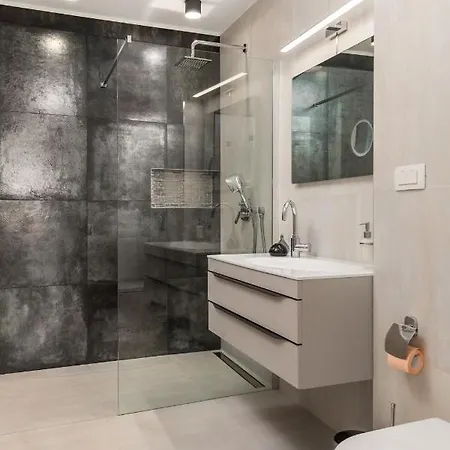 Dogas * 茨里克韦尼察