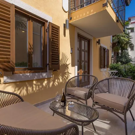 Dogas Apartman Crikvenica