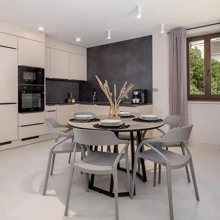 Dogas Διαμέρισμα Crikvenica